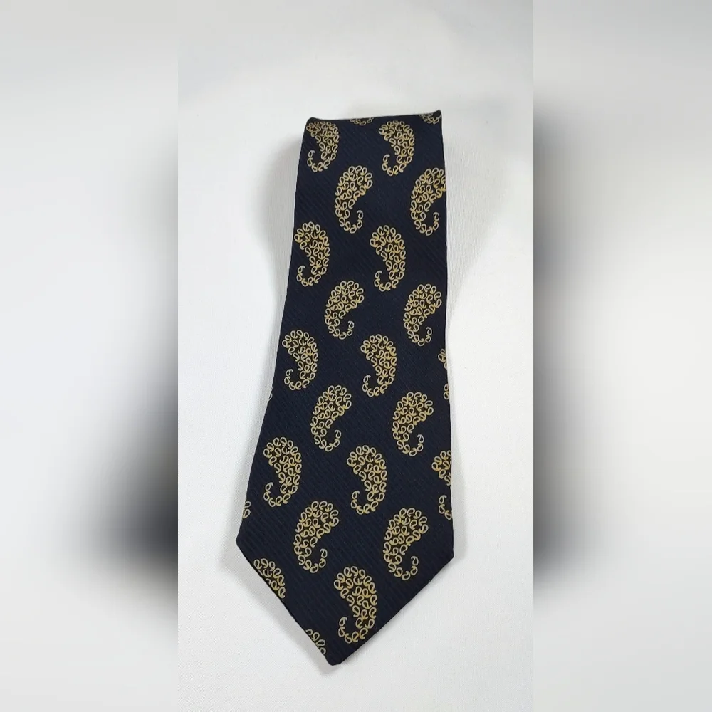 Giorgio Armani Cravatte Dark Blue Tie with Gold Paisley Pattern
